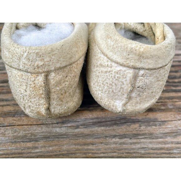 Vintage 1960s Native American Infant Beaded Moccasin Buck Skin - Picture 4 of 14